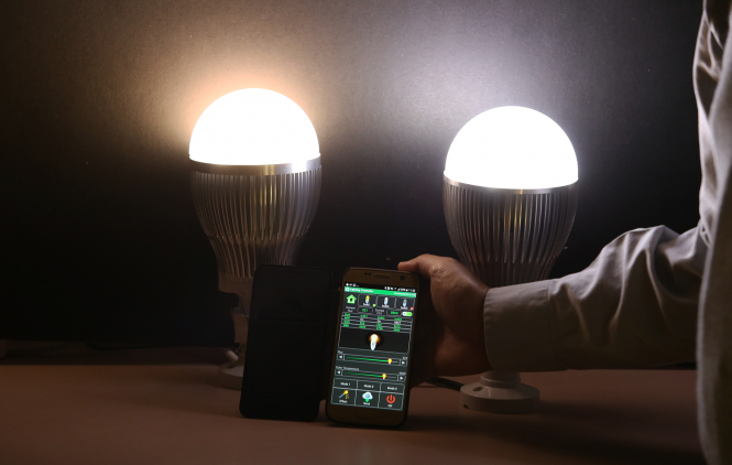 可準確調節LED照明光暗度和色溫的智能系統,能準確調教黃白光的轉換和光暗度