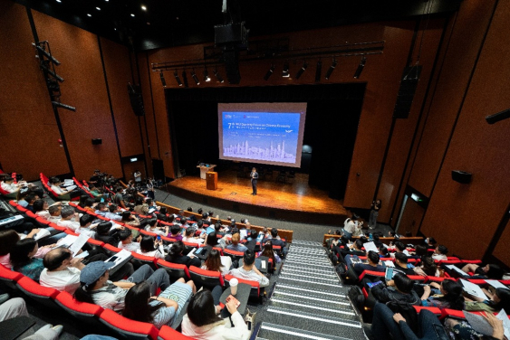 
	Held at HKU Yuet Ming Auditorium, the Forum brought together a diverse audience of academic experts, industry leaders, alumni and students, with more than 300 people in attendance.

